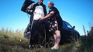 My Girlfriend Holds My Dick While I Pee and Then Gives Me a Blowjob in Outdoor