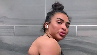 Amateur Cute Teen Girl Plays Anal Solo Cam Free Porn