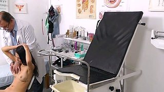 Petite small tit babe with perfect pussy masturbates