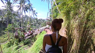 Big booty Thai girlfriend garden sex