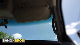 Bangbros - Amiee Cambridge boards the nail bus and takes a kinky cock ride and a dirty facial cumshot