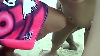 Amateur Girl Shared on the Beach for a 3way