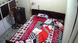 Amateur couple hidden cam