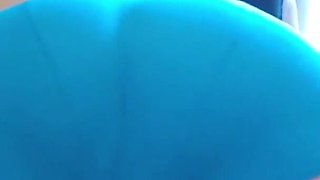 SSBBW twerks whilst wearing panties