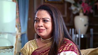 Tiny Indian MILF Naomi Shah swallows a stiff cock