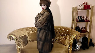 Masturbation with Furs and Squirt