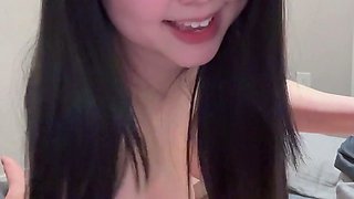 Omege japanese girl with big boobs on cams