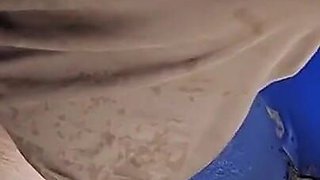 Desi Handjob in the Bus Part 2