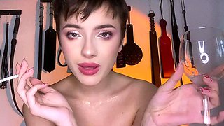 Webcam fun mature brunette with toys cum on cam