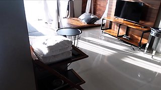 Chubby Thai MILF amateur slut picked up for sex in a TukTuk