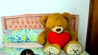 amateur kemplywishes fingering herself on live webcam