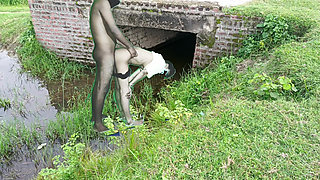 New Indian Muslim school girl and desi boyfriend girlfriend sex video and desi fucked girlfriend outdoor sex video Xvideo XXX