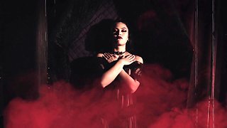 Creeping In Her Crypt With Charles Dera, Kendra Spade - Brazzers