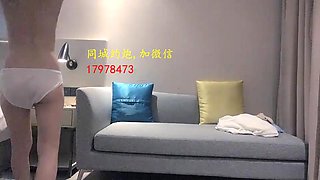 A beautiful girl in blue dress was having sex late at night in the Wolf Warrior Operation