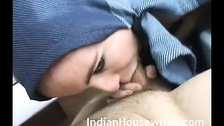 Indian Housewife Blowjob XXX Videos