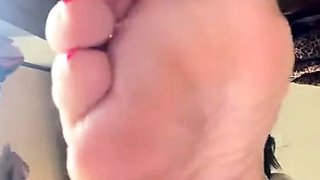 Black Amateur Explore Hot Foot Fetish