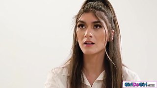 Kylie Le Beau And Aubry Babcock In Coed Grabbed The Remote Of My Vibrator