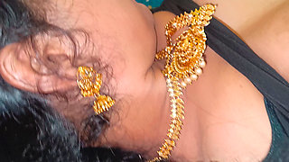 Chennai College Teacher Deep Lip Kiss in Bed