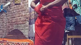 Hot Bhojpuri Strip Dance in Saree Desi Girl Slow Seduction