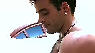 Beautiful and hot rabuda brunette moaning and cumming giving the pussy and the cusinho very tasty for two: Porn