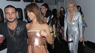 Hard fuck in the club with a long-legged Latina Veronica Rodriguez