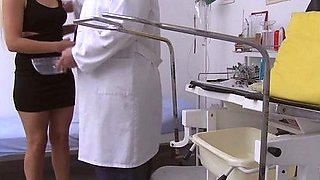 Amateur Mature Blonde Toying Ass And Fingering Pussy