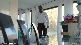 Interracial Blonde Petite’s Missionary Bliss Enticing Dance