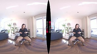 Naughty Look - DeviantsVR