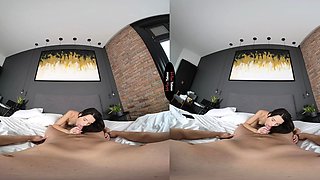 Big Ass Brunette Chick Blowjobs POV
