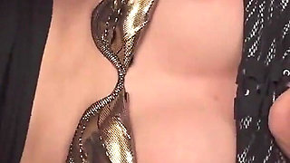 A Perverted Woman Who Devours Dick and Enjoys Dick Deep Inside Her Womb. 1
