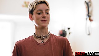 Kenzie Anne nailed by raunchy shemale