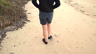 Hot Aussie MILF Flashes Her Big Natural Tits at the Beach - 4K Porn