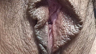 Ku the Insatiable MILF Masturbates with All Her Toys and Her Big 30cm Dildo