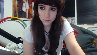 Tattooed Webcam Teen Rides Massive Toy