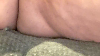 Rubbing the Clit Until I Cum
