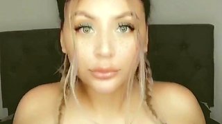 Big ass babe exposes her big boobs