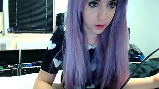 Webcam Teen masturbates and pretends you came in her mouth