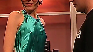 Hot Brunette Deepthroats Cock with Passionate Sucking