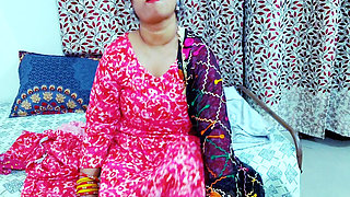 Hot XXX Stepmom Fucked Hard Until Orgasm with Hindi Audio with Dirty Talk Stepson Seducing at Home