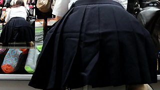 Latin amateur teen in store hidden cam HD 2