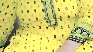 Desi Indian Ayesha Bhabi Alone Home Masturbate Sex Video