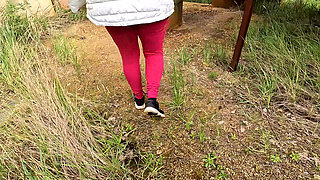 Titslapping at construction yard