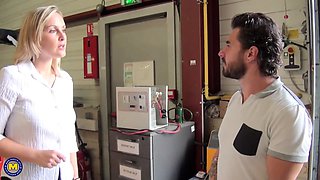 Tall blonda milf with Huge Tits gets a fucking anal nail in the warehouse