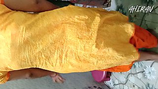 Desi Girl Showing Boobs in the Kitchen