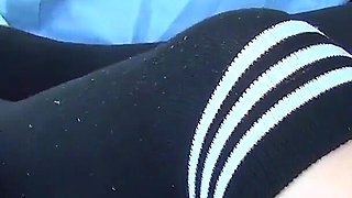 The girl and her driver. Sex in the car. Cum on legs