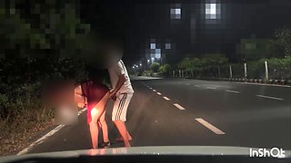 Hot Bhabhi Fucking Stranger on Road