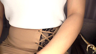 10 Shots Bukkake Face Shot! the Face of a Beautiful Esthetician's Wife Is Covered with White Cum!