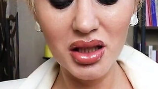 Lipstick Fetish