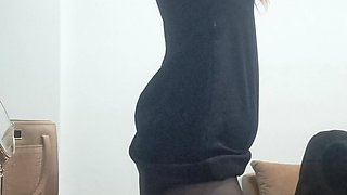 Secretary Lets Herself Be Recorded Making a Hot Video Call to Her Boss at Work