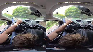 Nympho WIFE Julia North Quick Anal Fuck In The Forest - MugurPornVR